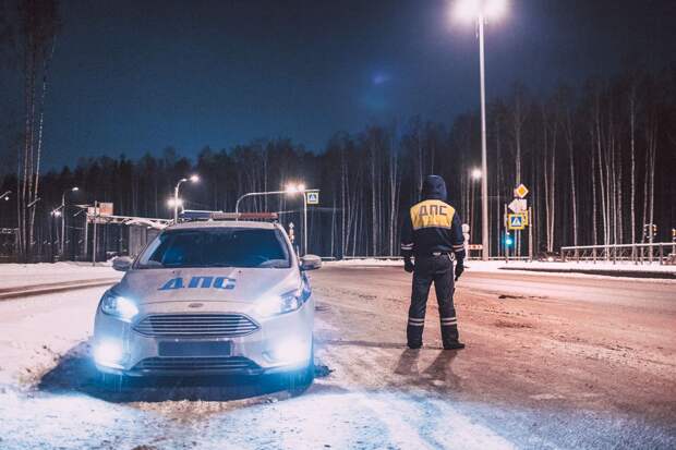 Тульские инспекторы ДПС помогли восстановить отопление в автобусе