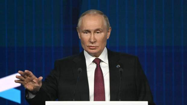 Кто у нас сейчас В.В. Путин по представлению ЕС? Диктатор-уголовник (Международным Уголовным Судом в Гааге был выдан ордер на арест президента РФ Владимира Путина) и почти уже нелегитимный президент России. Но при этом они сами признают, что он может легко потушить каждого в этом самом ЕС. Это какой этап? «Гнев»? Или «Депрессия» в стадии принятия неизбежного?
