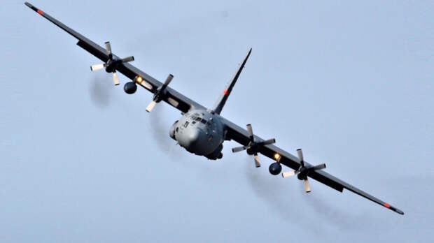 В Колумбии рухнул самолет ВВС с 120 военными на борту