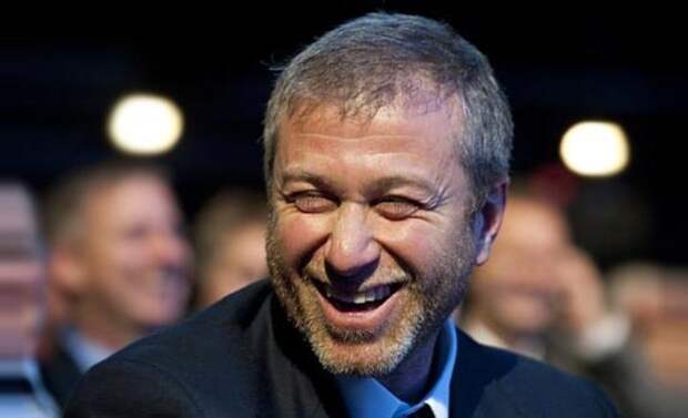 На фронтах и в тылах снова душно завоняло Абрамовичем