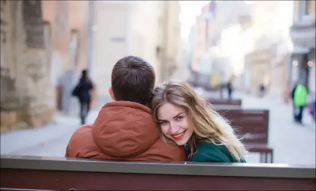 Роман Любарский: «С восхищением смотрим на примеры женской самоотверженности, мудрости и чуткости»