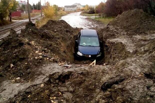 Работы фотоконкурса «Убитые дороги» (15 фото)
