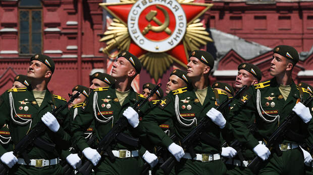 В Кремле заявили, что Москва не планирует приглашать зарубежных гостей на парад Победы