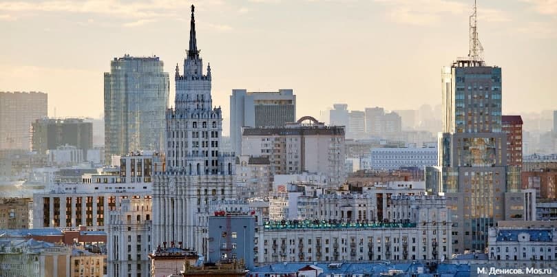 Кирилл Щитов: Бюджет Москвы сохраняет горячее питание и льготный проезд для школьников.Фото: М. Денисов mos.ru
