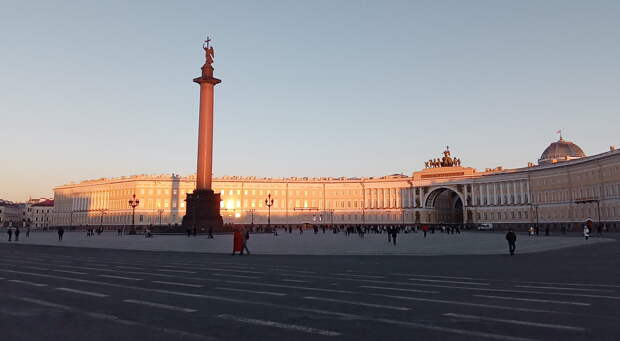 Масштабное мэппинг-шоу покажут жителям Петербурга на 350-летие Петра I