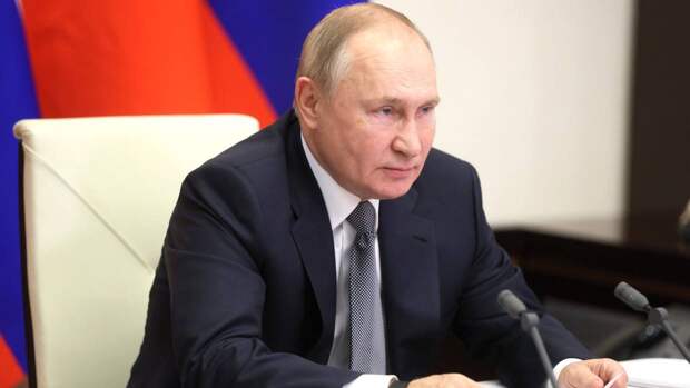 Песков пригрозил США ответными мерами в случае принятия санкций против Путина