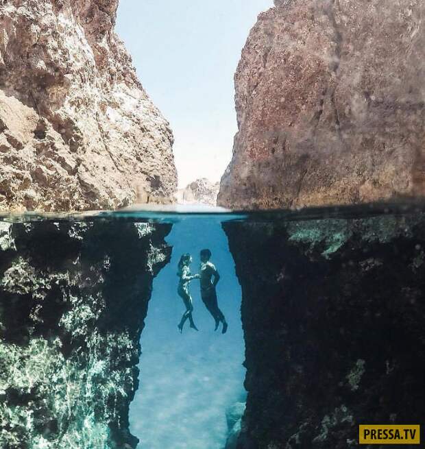 Крутые фото из отпуска, на которых реальность перемешалась с вымыслом Крутые фото из отпуска, на которых реальность перемешалась с вымыслом