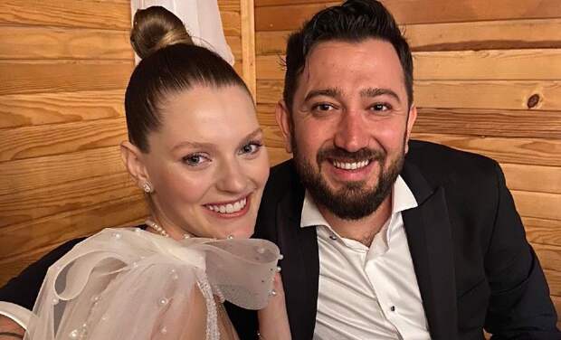 Актриса из сериала "Великолепный век" вышла замуж