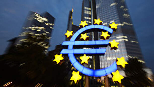 Логотип Центрального европейского банка во Франкфурте. Архивное фото