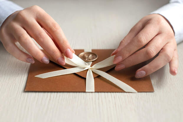 Юрист Хаминский: для возвращения денег за сертификат надо написать требование