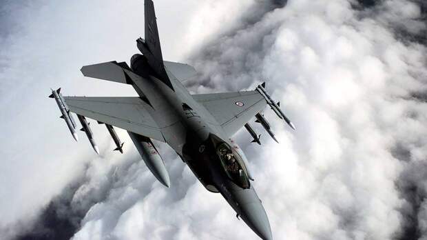 Дания перебросит в Литву истребители F-16 для усиления воздушной полиции НАТО