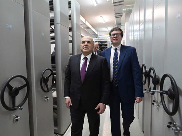 Мишустину показали сушилку для замороженных книг