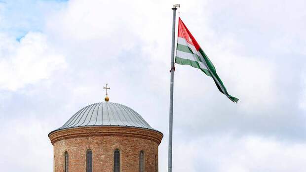 Границу России и Абхазии закрыли из-за атаки дронов ВСУ на Сочи