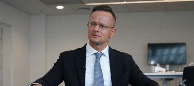 Сийярто: Венгрия поддерживает вступление Сербии в Евросоюз, но Украине говорит категорическое «нет»