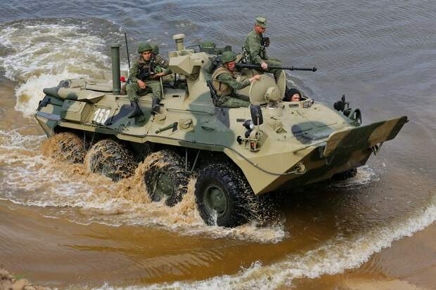 Главная новинка России. Сравнение обновленного броневика БТР-82А и БТР-80