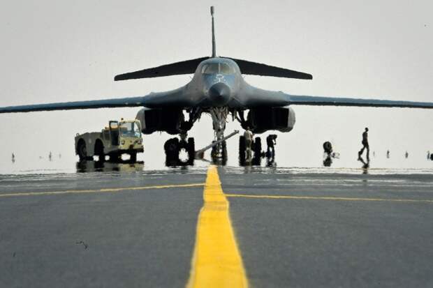 Бомбардировщик B-1 Lancer