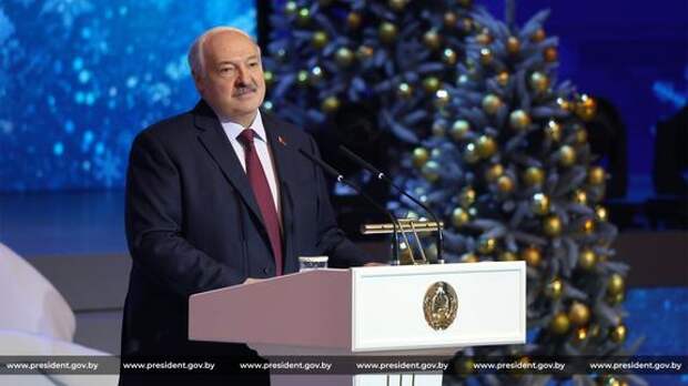 Президент Белоруссии Лукашенко поздравил Путина с новогодними праздниками