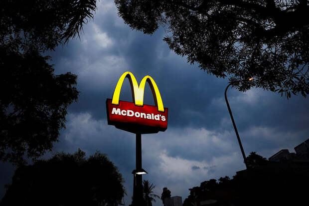 Политолог Сипров: McDonald&apos;s может вернуться на рынок РФ до конца 2025 года