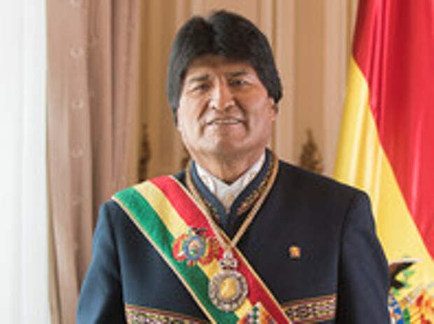 Президент Боливии Эво Моралес объявил об уходе в отставку после того, как армия потребовала его ухода 