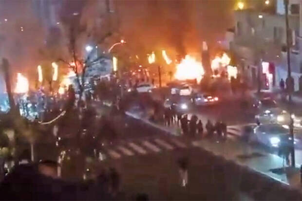 Трамп, Пехлеви и Израиль: почему протесты в Иране переросли в геополитический кризис