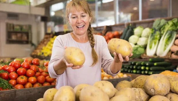 Странная Алёнка из США хвастается картошкой и говорит: "У вас такой нет"