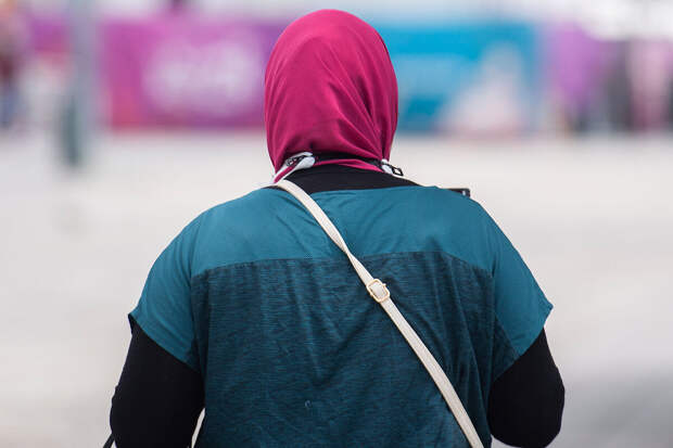 В Швейцарии призвали рассмотреть возможность запрета ношения хиджаба в школе