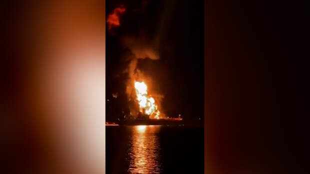 У берегов Ирака обстреляны два нефтяных танкера