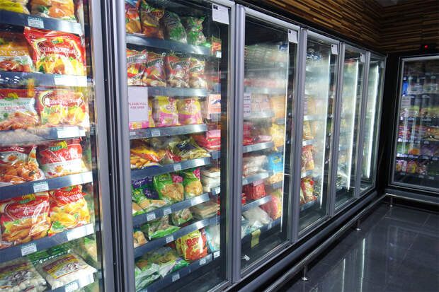 Пьяная врач забралась в морозильную камеру в магазине и замерзла насмерть