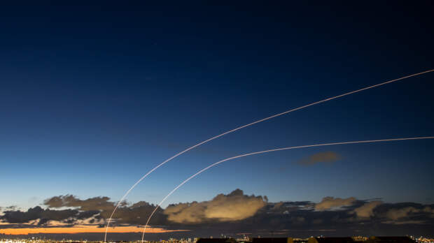 Иран нанес ракетный удар по базе ВМС США в Бахрейне