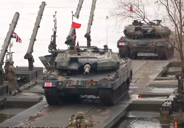 Немецкие эксперты: России хватит 15 тысяч военных, чтобы развалить НАТО