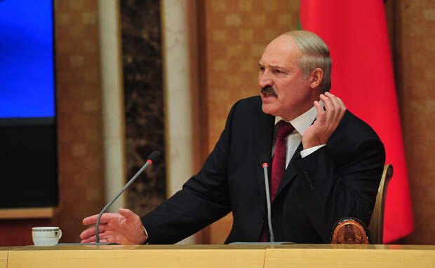 Лукашенко вспомнил любимую риторику
