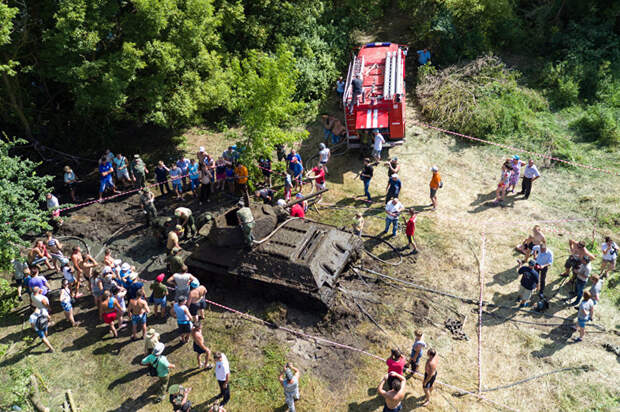 В Воронежской области подняли со дна Дона танк Т-34-76 Сталинградского тракторного завода  история, факты