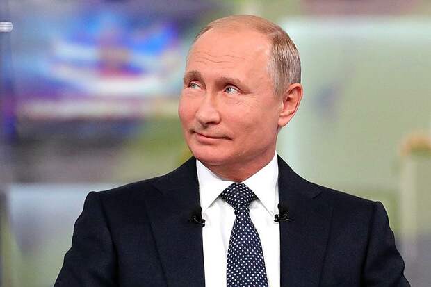 Президент потребовал от правительства и губернаторов навести порядок с зарплатами и жильем санитаров и докторов