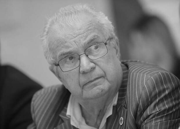 Иллюзиониста Эмилия Кио кремируют после церемонии прощания