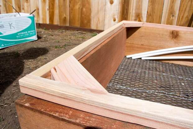 Оригинальная теплица своими руками