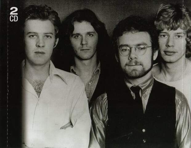 Картинки по запросу Состав King Crimson 1973-1974 годов. Кросс-Уэттон-Фрипп-Браффорд