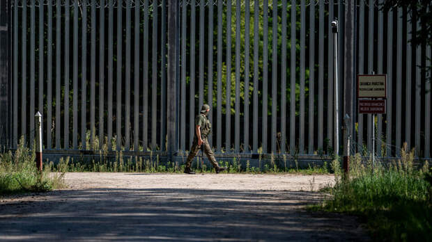 Туск: забор на границе с Белоруссией за 400 млн долларов не оправдал себя