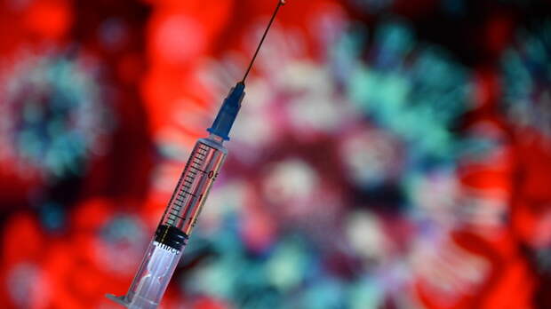 А безопасна ли вакцина для человека?! Экс-кремлёвский врач напомнил об опасном парадоксе