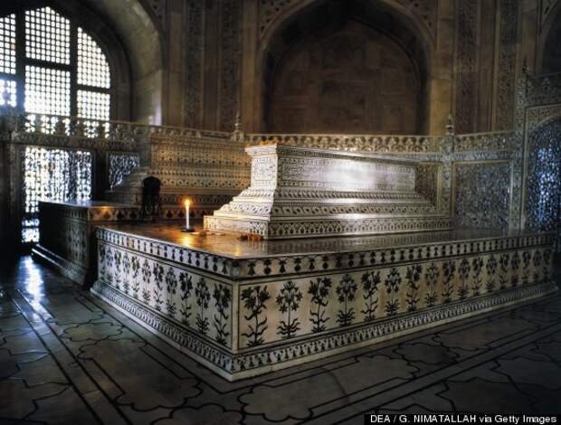 taj mahal mausoleum
