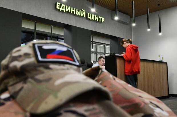 Путин: семьи участников СВО должны находиться под личным контролем губернаторов