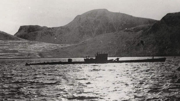 Немецкая подлодка U-537 в бухте Мартин 22-23 октября 1943-го