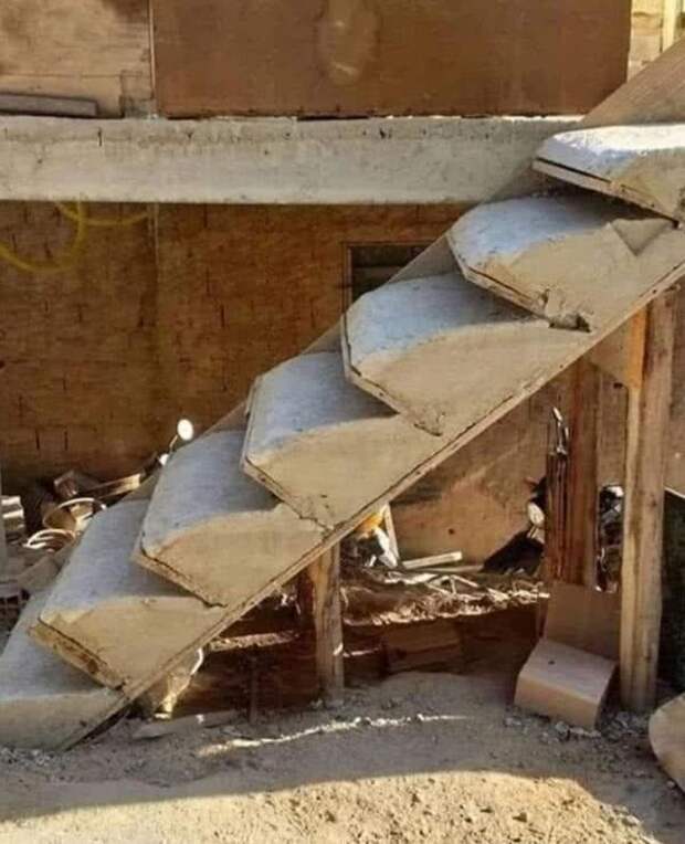 А может, она и должна быть такой? А может, она и должна быть такой?