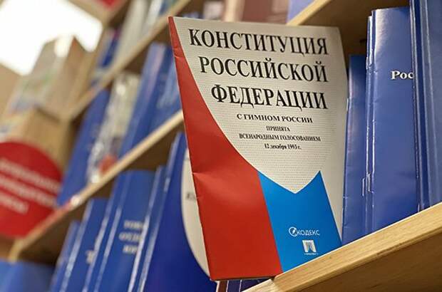 «Президент расставил правильные акценты» - актер Арсений Фогелев о конституционных поправках