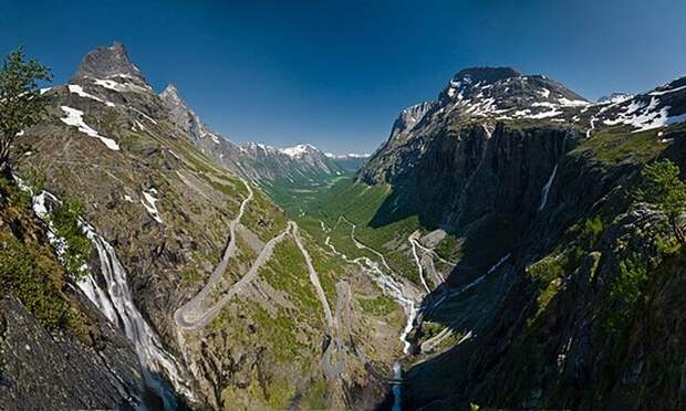 В Норвегии появилась "плавучая" лестница для любителей экстремальных видов спорта