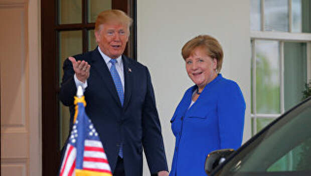 Президент США Дональд Трамп и канцлер Германии Ангела Меркель во время встречи в Вашингтоне. 27 апреля 2018