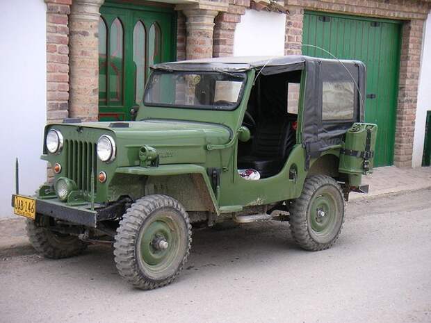 Гражданский автомобиль Jeep CJ Гражданский автомобиль Jeep CJ