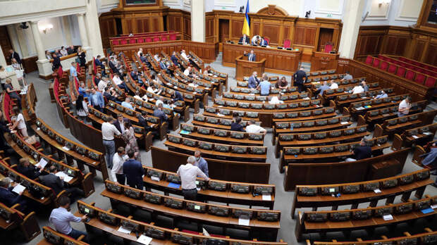 В Раде приняли закон о принудительной эвакуации детей без согласия родителей