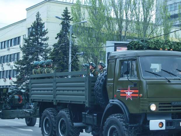 Парад Великой Победы в Донецке и Луганске 9 мая 2021 года