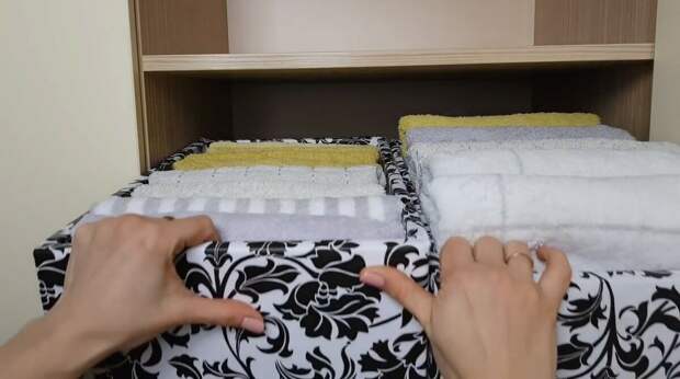 Можно хранить в коробках разные размеры полотенец