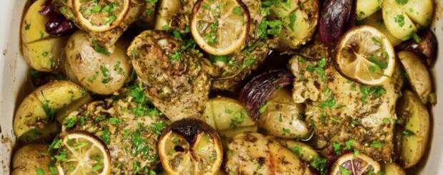 Курица с картошкой, лимоном и чесноком в духовке вкусный рецепт с фото пошагово и видео